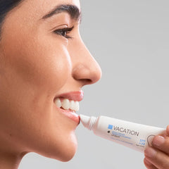 Vacation Aqua-Repair Lip Balm SPF 30+ Strawberry Bubblegum - 15g  مرطب شفاه فاكيشن أكوا ريبير بحماية SPF 30+ بنكهة علكة الفراولة - 15 جم