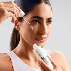 Vacation Pro-Series Glycolic Acid 10% + NAD+ Serum - 30ml     سيروم فاكيشن بمقشر حمض الجليكوليك 10% وناد بلس لتجديد ونضارة البشرة - 30 مل